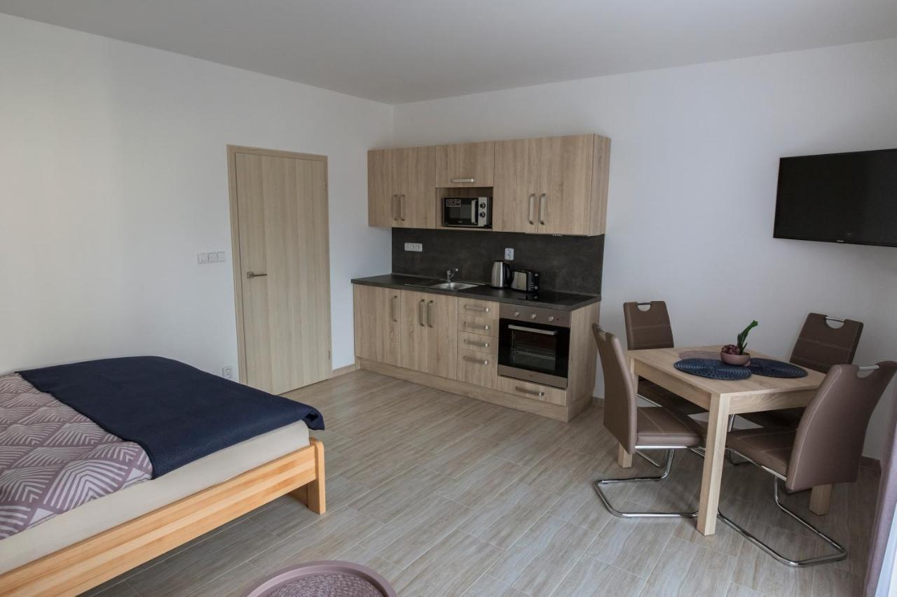 ליפנו נאד וויטאבו Apartmany Allis מראה חיצוני תמונה